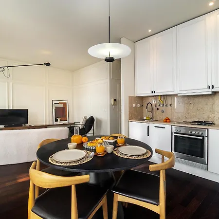 Whome Modern Retreat In Vibrant Bairro Alto リスボン