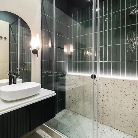 Whome Modern Retreat In Vibrant Bairro Alto * リスボン