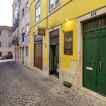 Apartment Whome Modern Retreat In Vibrant Bairro Alto Lissabon